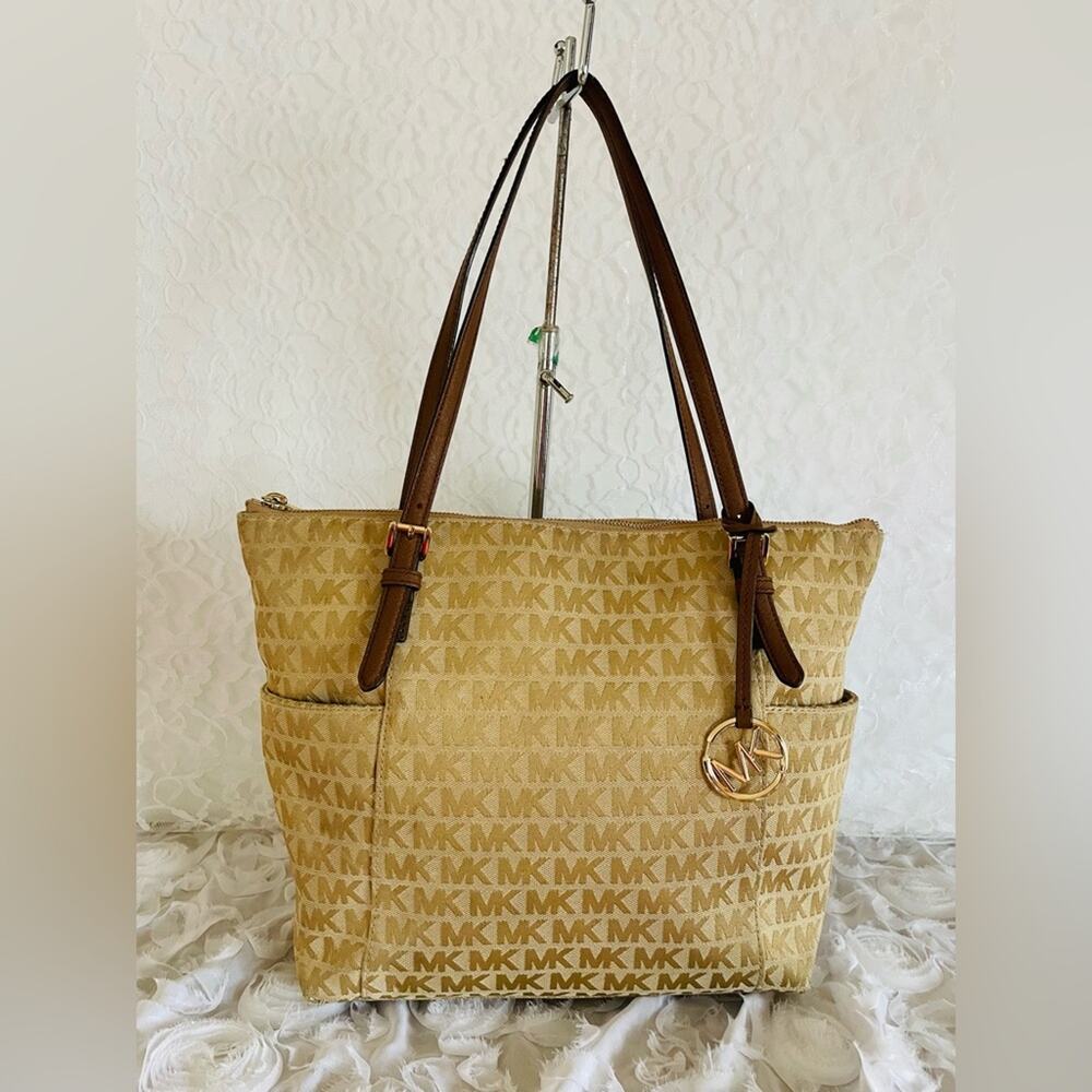 MICHAEL KORS gold Voyager canvas leather tote shoulder bag
